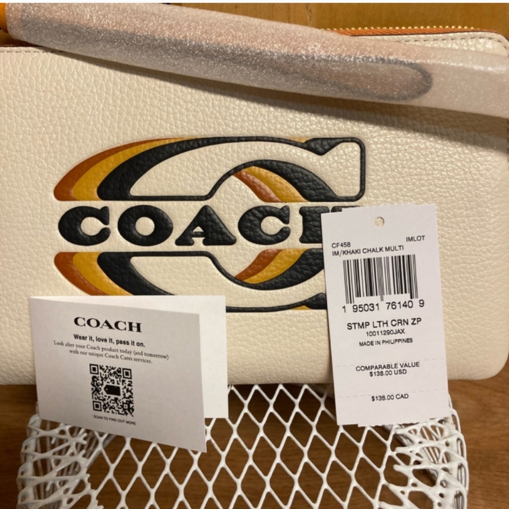 Coach - Large Corner Zip Wristlet w/Logo - Khaki/Chalk/Multi -Leather CF458 NWT